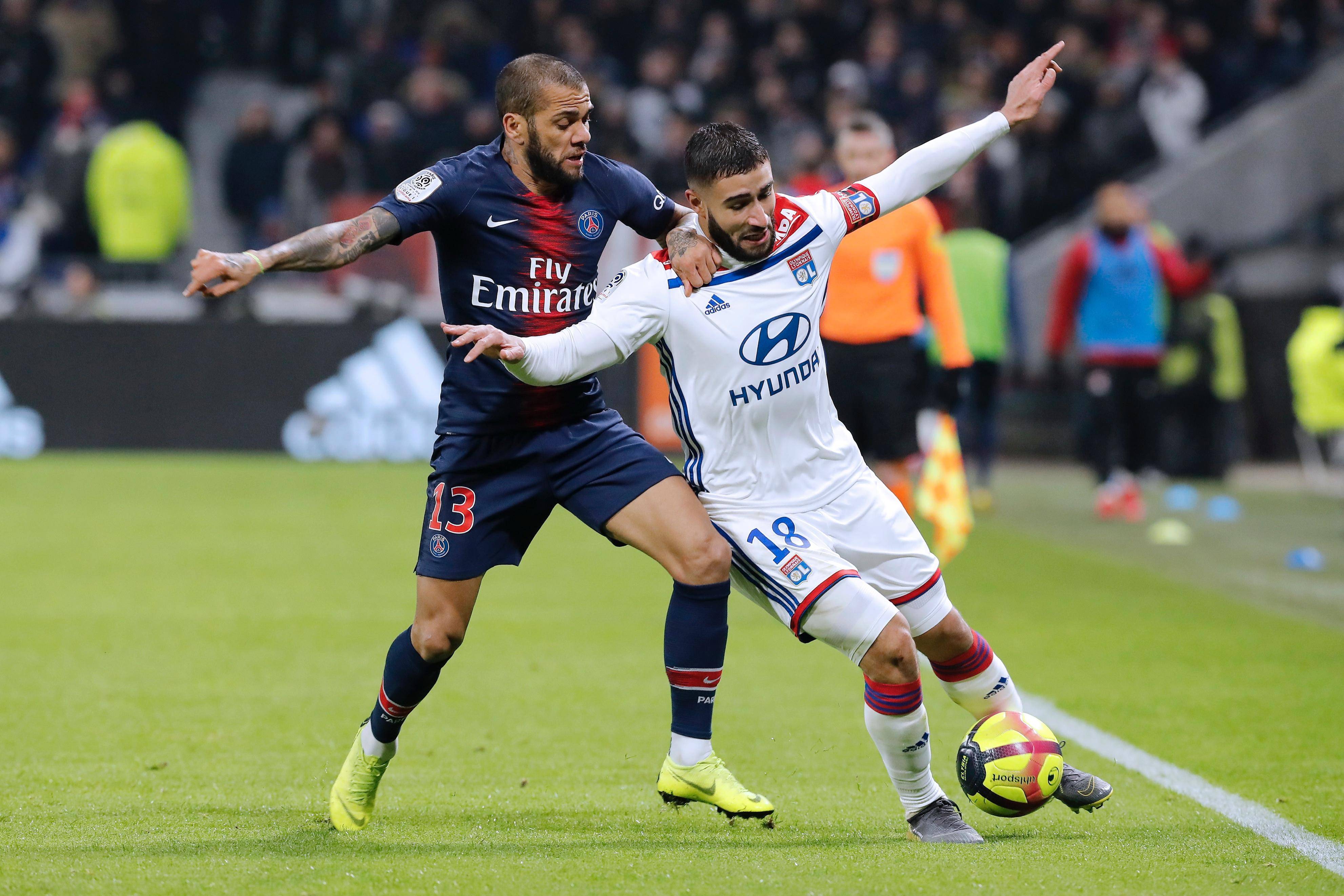 昨天摩纳哥客场胜过里昂，夺得胜利