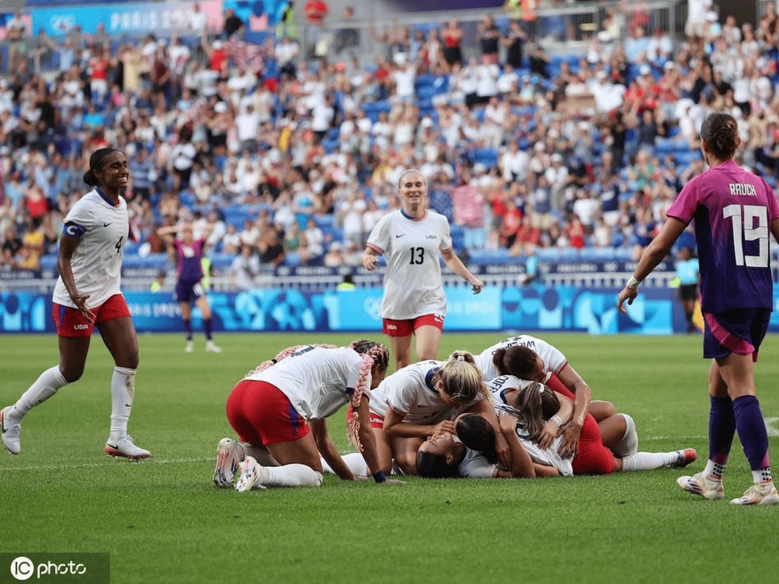 B体育体育课程-美国队擒胜晋级奥运女足半决赛