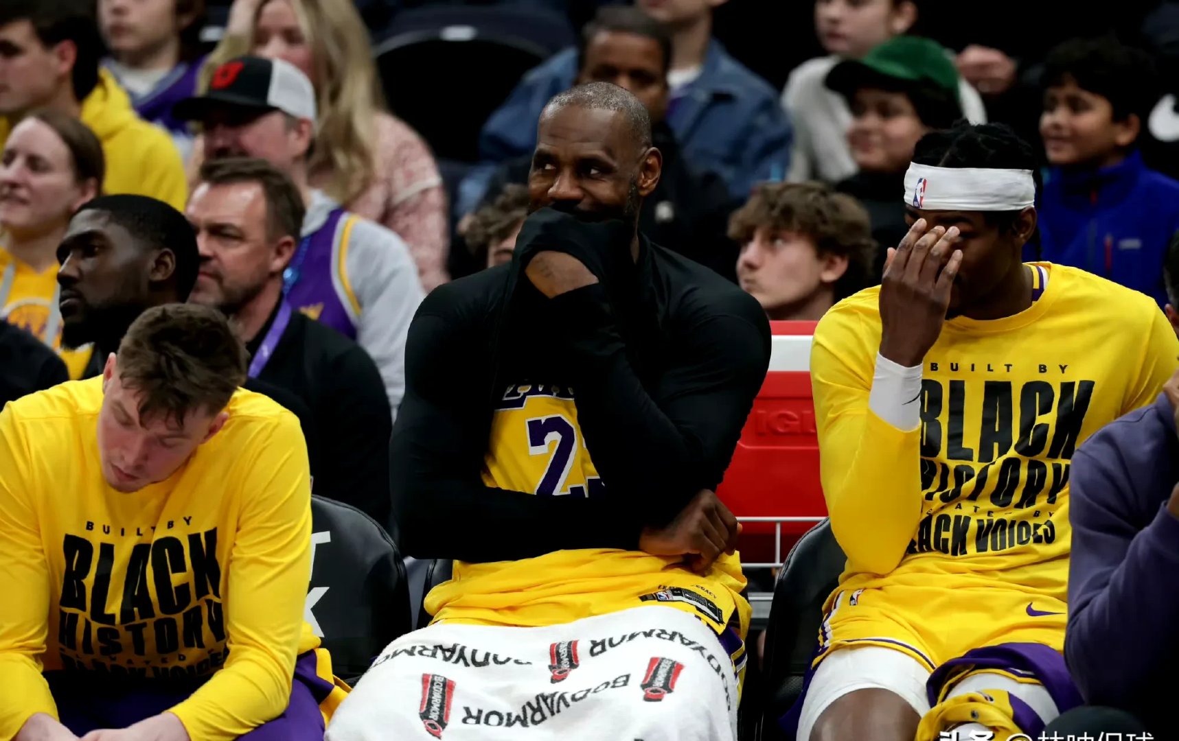 关于黄蜂队球星受伤，将缺席季后赛，球迷担忧不已的信息