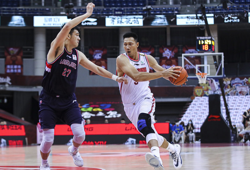 关于活塞豪取7连胜：格兰特关键三分致胜的信息