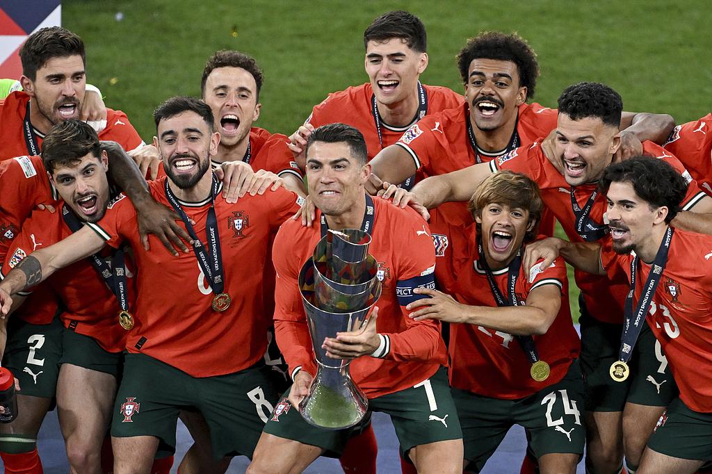 西班牙击败克罗地亚，成功晋级欧洲杯